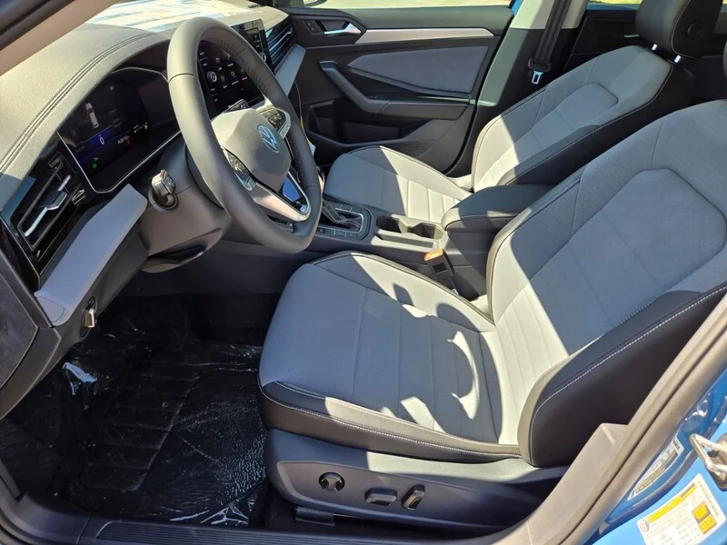 New 2026 Blue Volkswagen 1.5T SE image 6