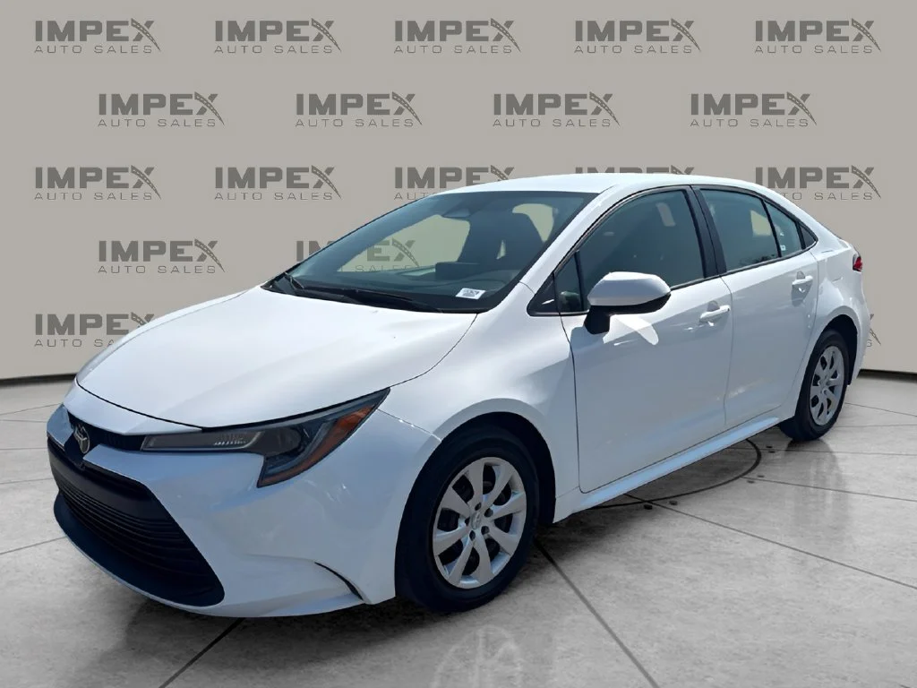 Used 2025 White Toyota LE image 1