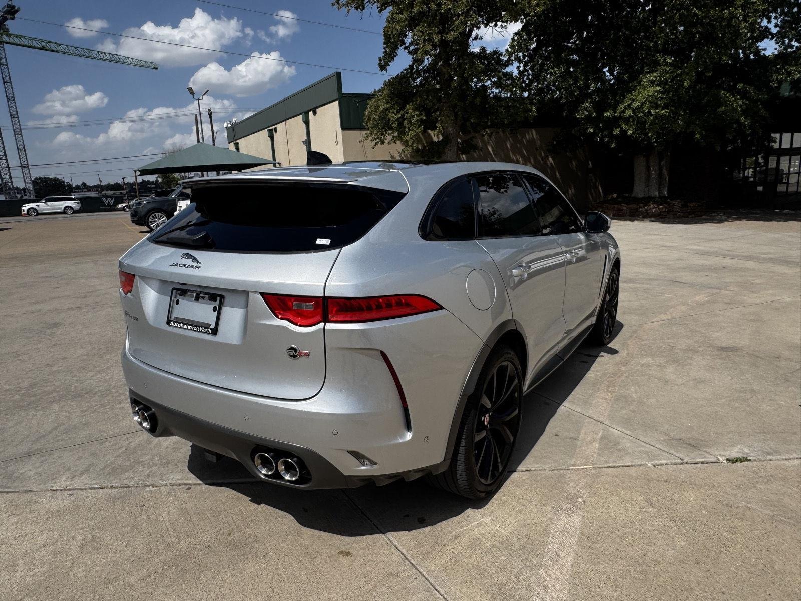 Used 2020 Indus Silver Metallic Jaguar SVR V8 image 9