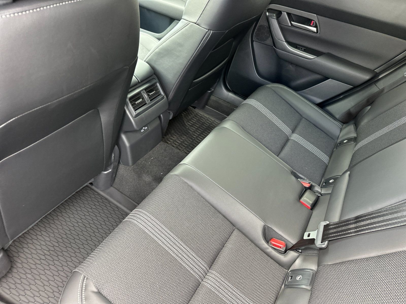 2025 Mazda CX-50 Preferred - Photo 11