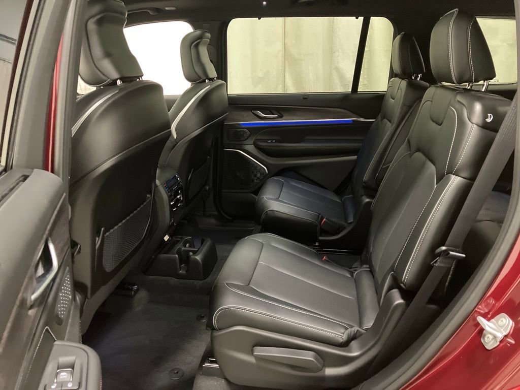 2025 Jeep Grand Cherokee L Overland - Photo 13