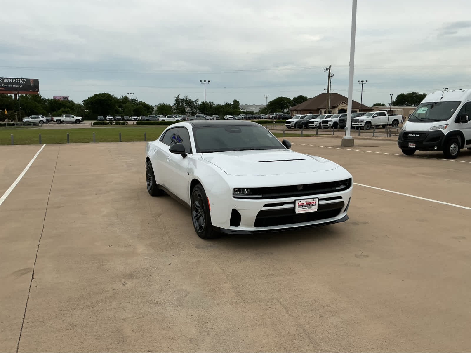 New 2026 White Knuckle Exterior Paint Dodge R/T image 4