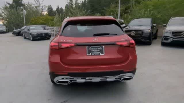 Used 2026 MANUFAKTUR Patagonia Red Metallic Mercedes-Benz GLC 300 image 7