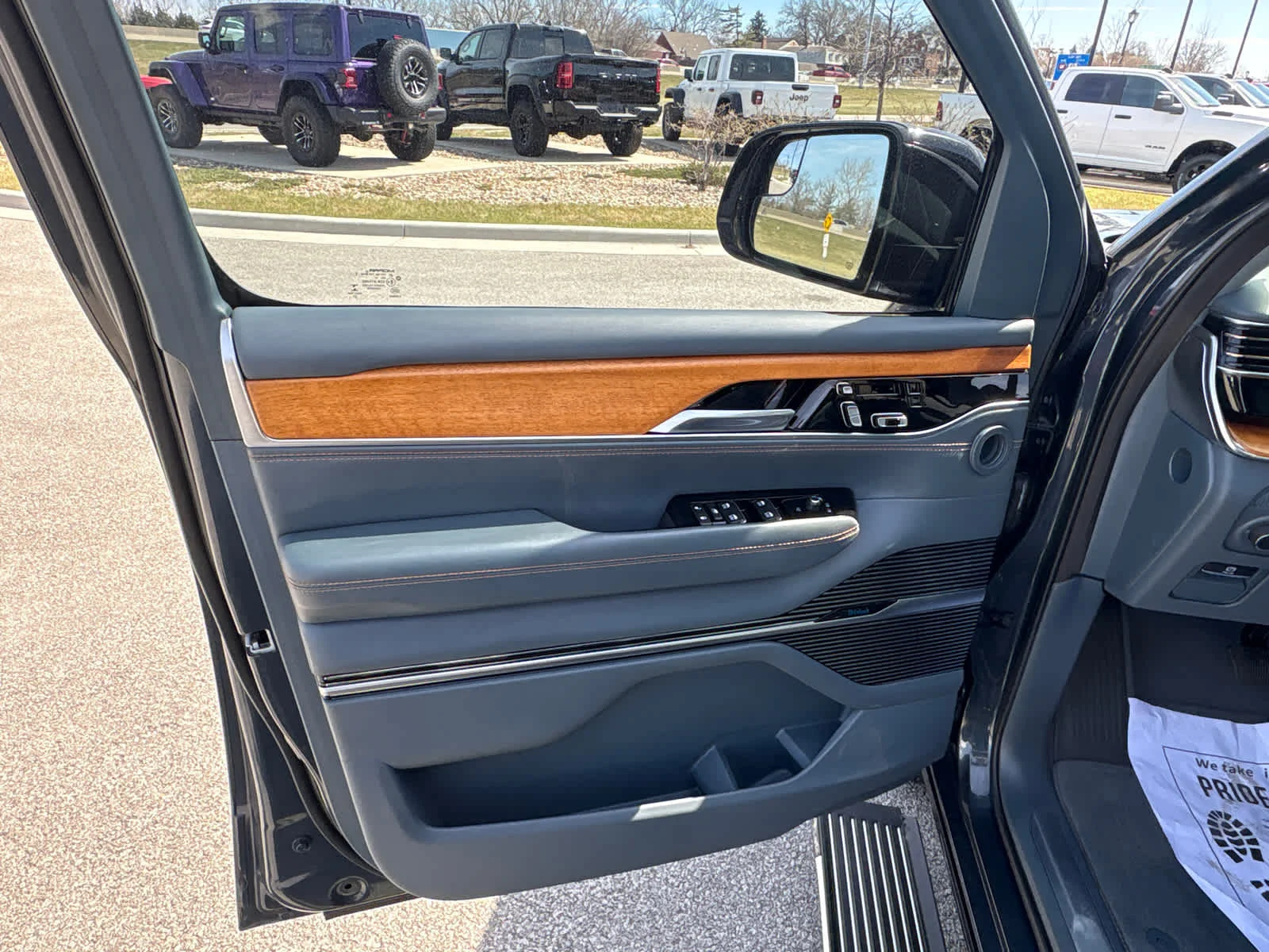 Used 2023 River Rock Jeep Series III image 19
