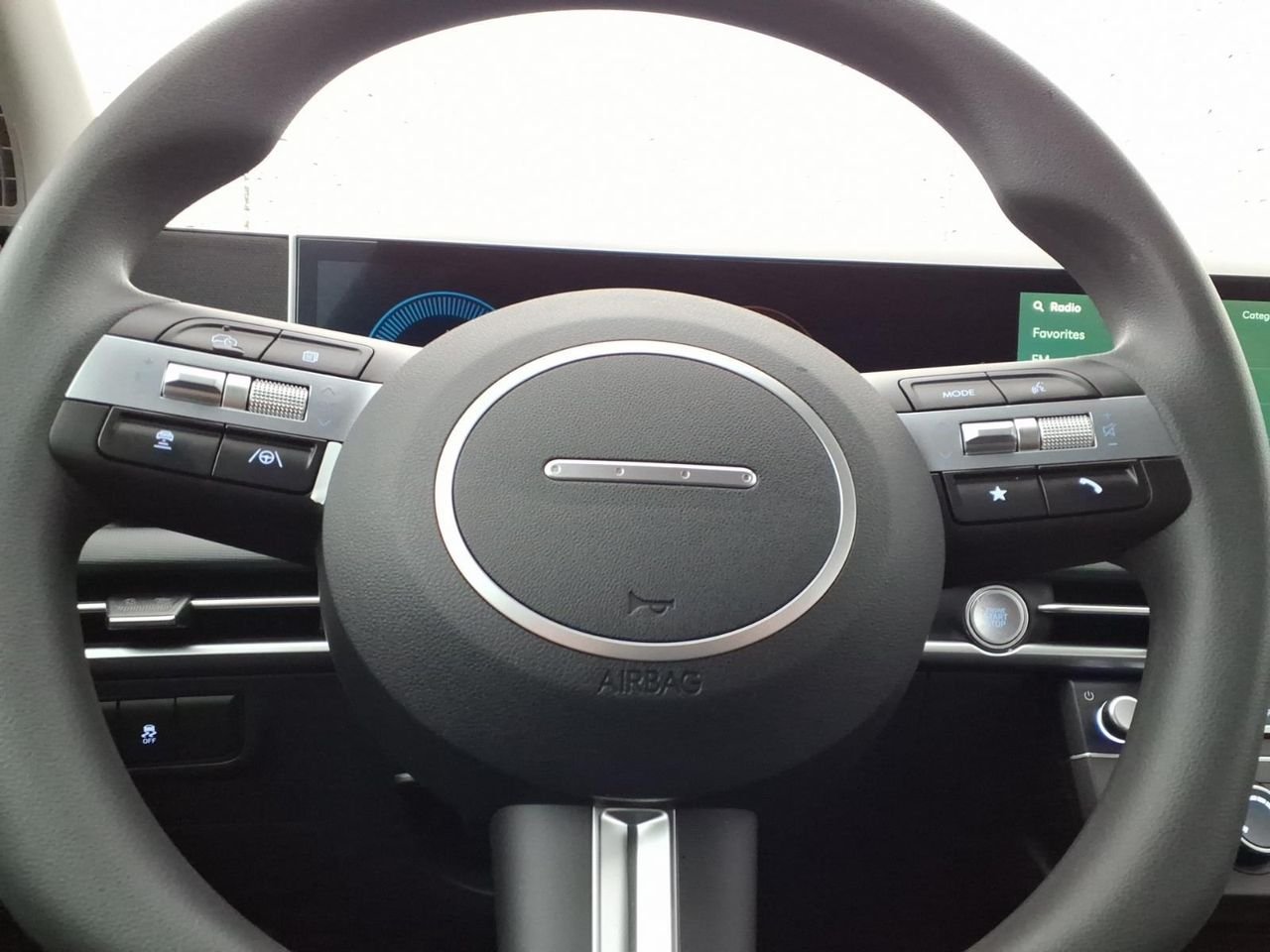 New 2026 Ecotronic Gray Metallic Pe2 Hyundai SE FWD image 16