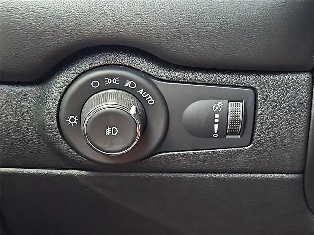 Used 2021 Granite Clearcoat Dodge R/T 4x2 image 16