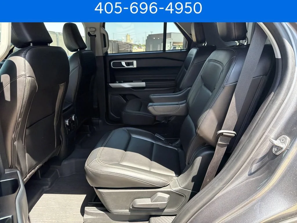 Pre-Owned 2022 Ford Explorer XLT