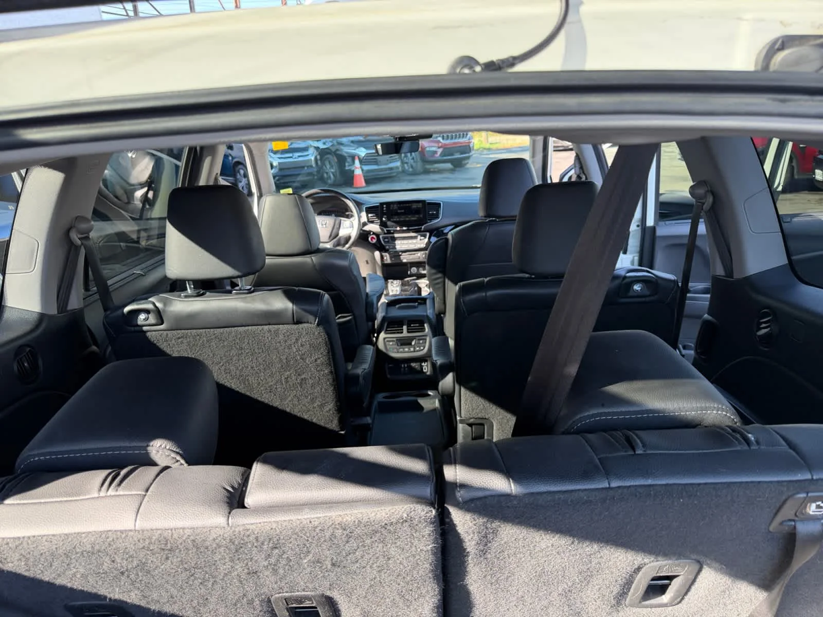 Used 2019 White Diamond Pearl Honda Touring 7-Passenger image 30