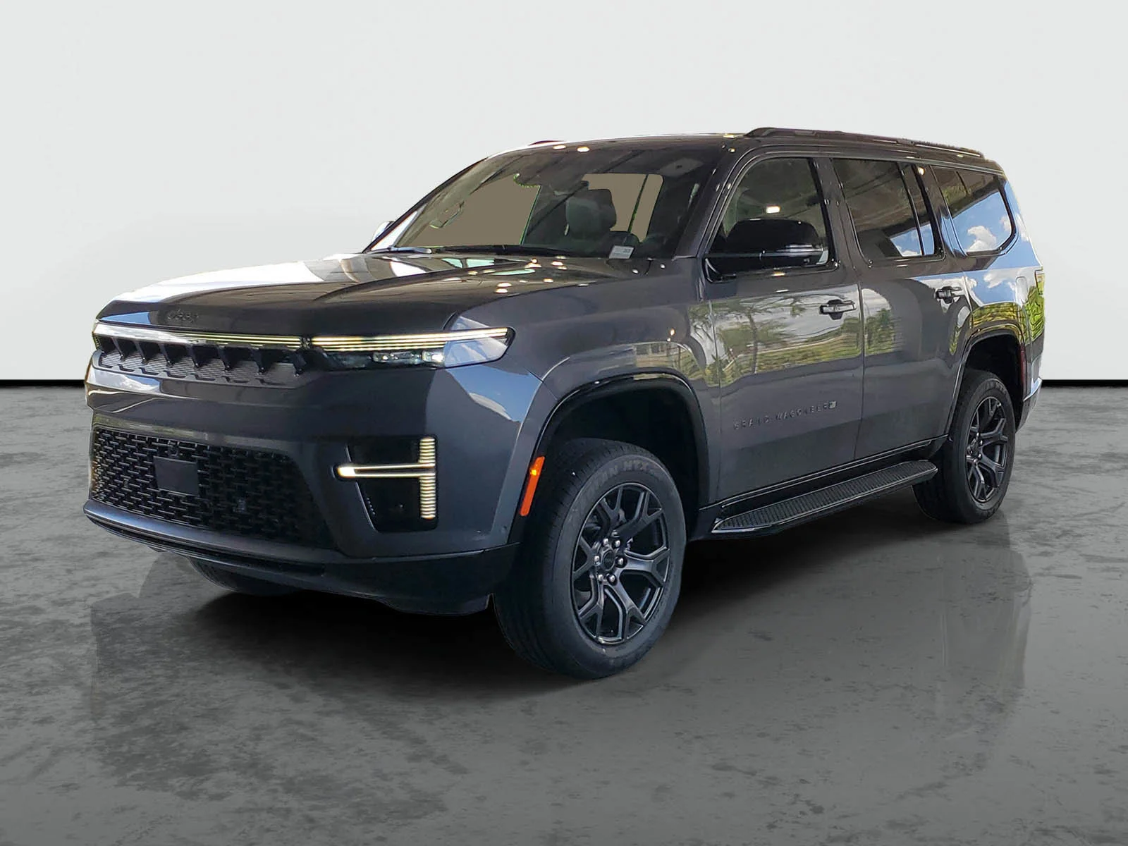 New 2026 Baltic-Gray Metallic Clear-Coat Exterior Paint Jeep Limited Altitude image 3