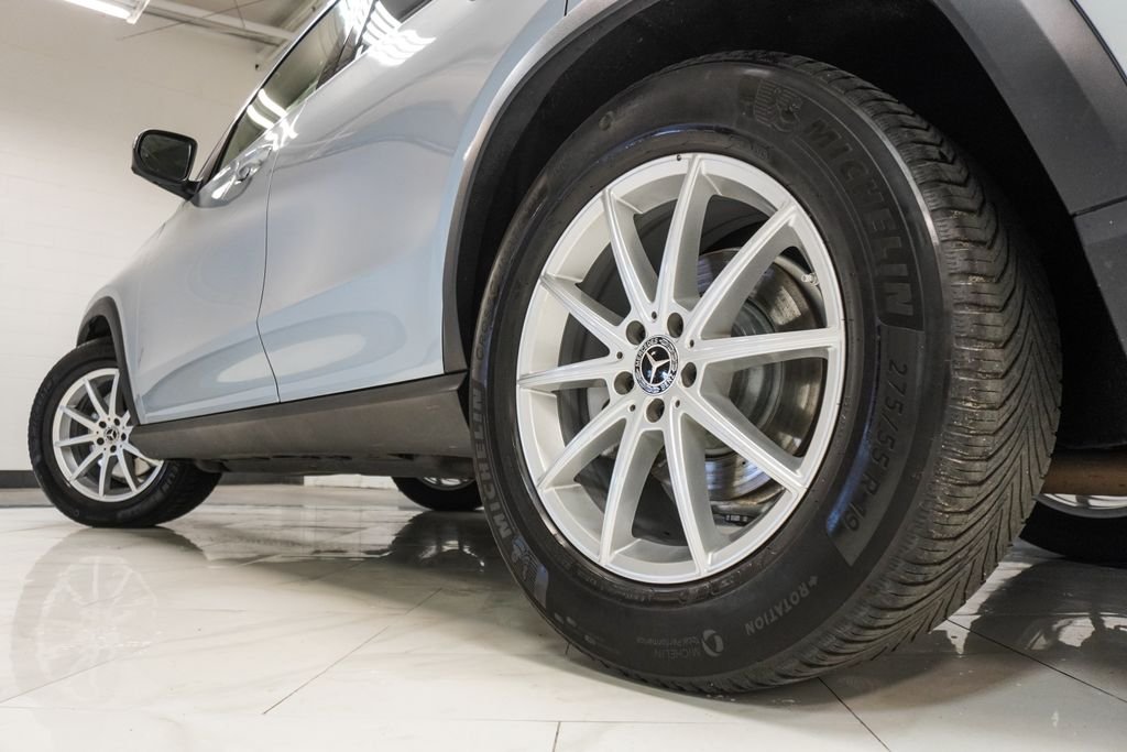 Used 2025 Gray Mercedes-Benz GLE 350 image 34