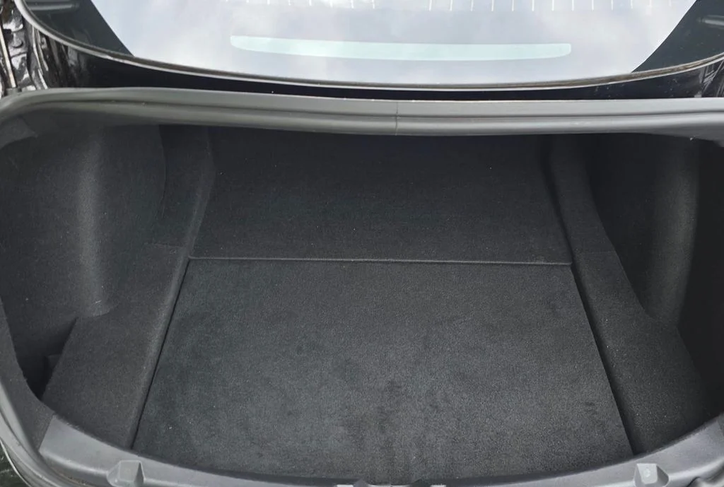 Used 2019 Black Tesla Standard Range Plus image 7