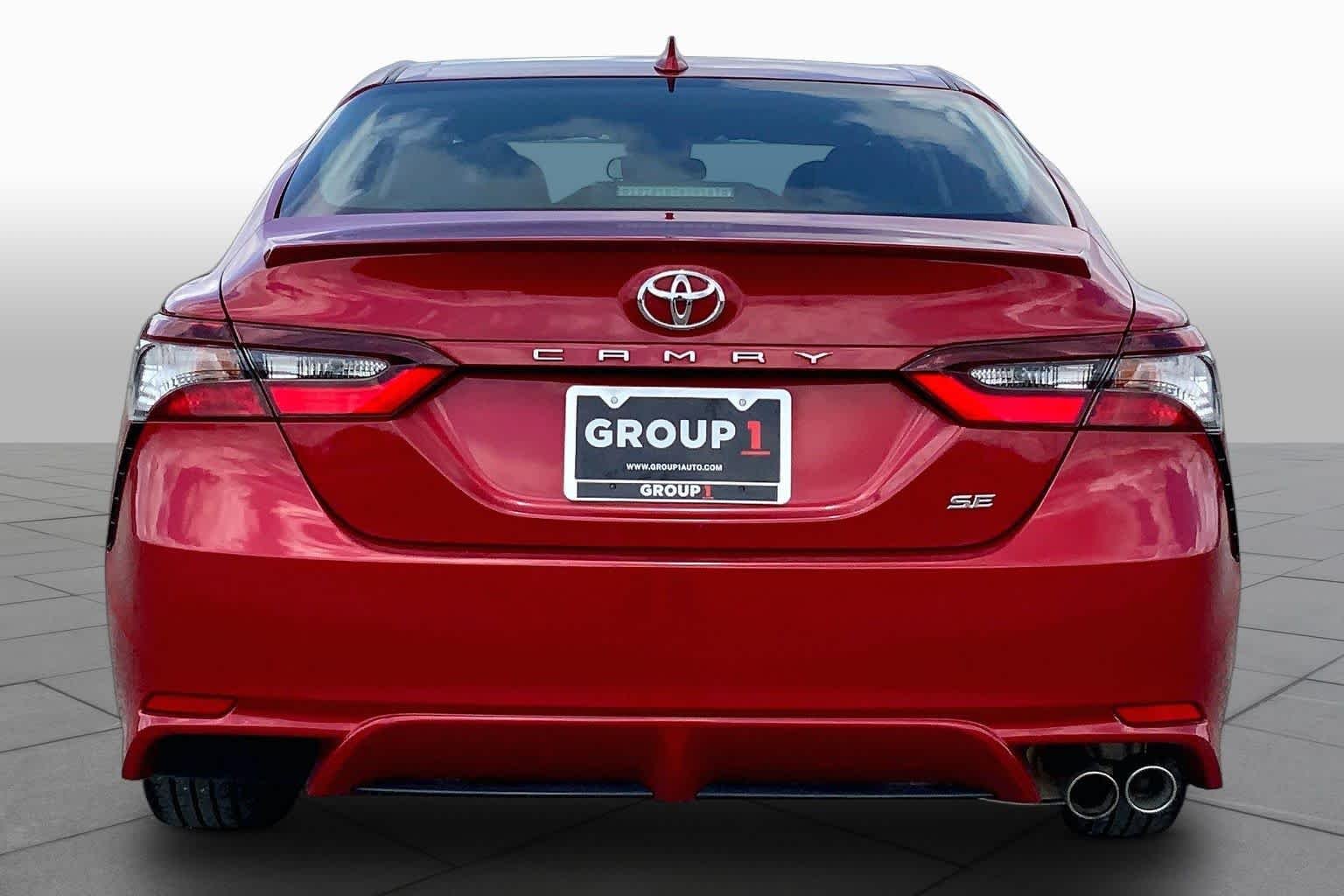Used 2022 Supersonic Red Toyota SE image 5