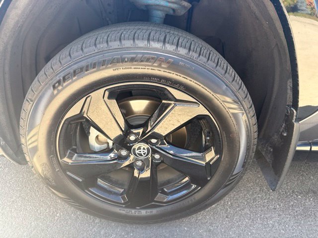 Used 2021 Gray Toyota XSE image 12