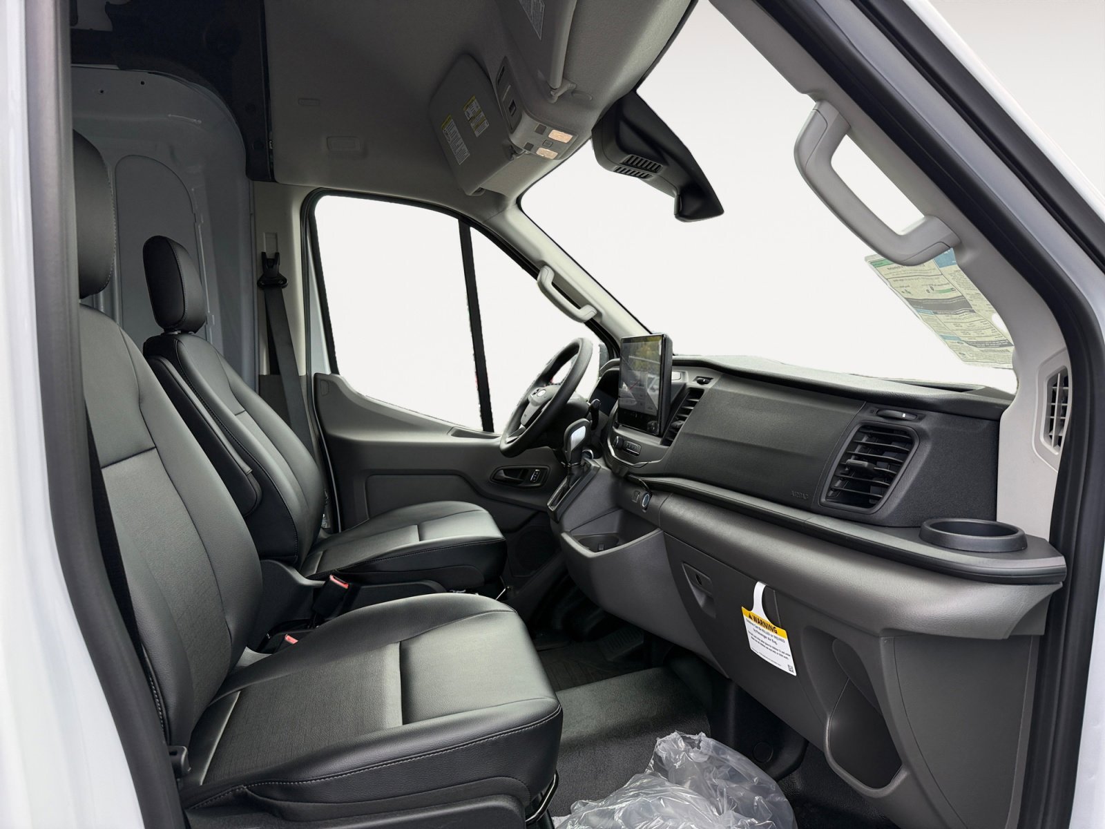 New 2026 Oxford White Ford Cargo Van image 17