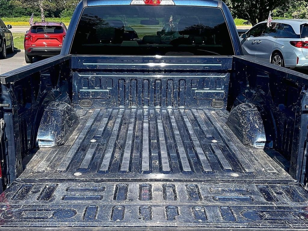 Used 2018 Blue Ford XLT image 29