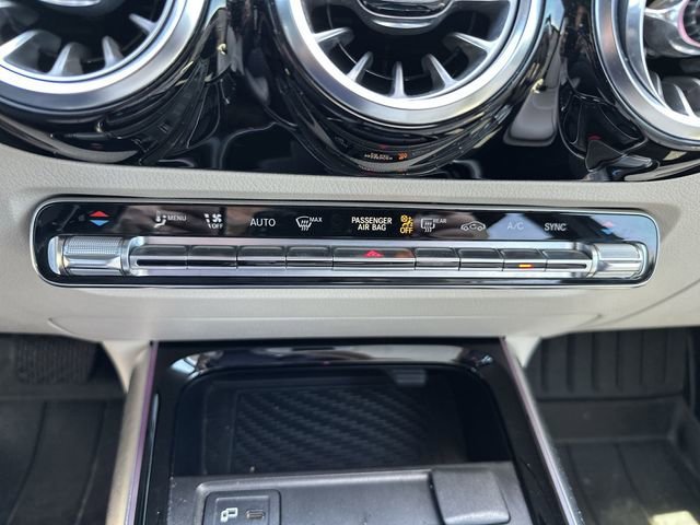 Used 2023 Blue Mercedes-Benz GLA 250 image 18
