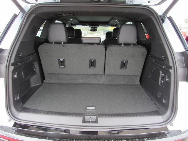 New 2026 Glacier White Tricoat GMC Denali Ultimate image 34