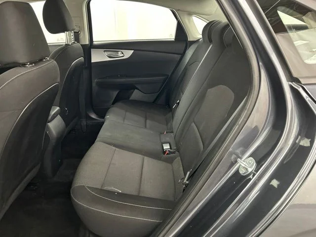 Used 2022 Gray Kia LXS image 17