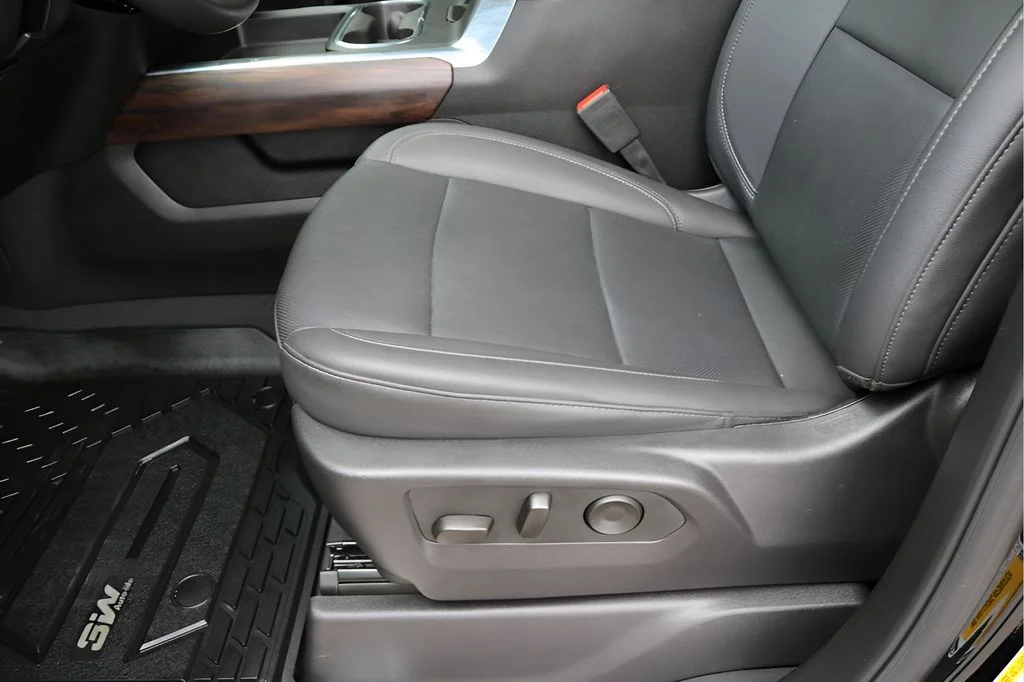 Used 2025 Black GMC SLT image 14