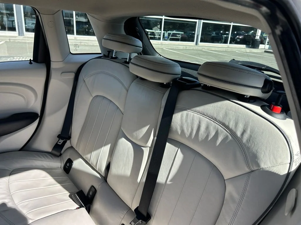 Used 2015 White MINI Base image 14