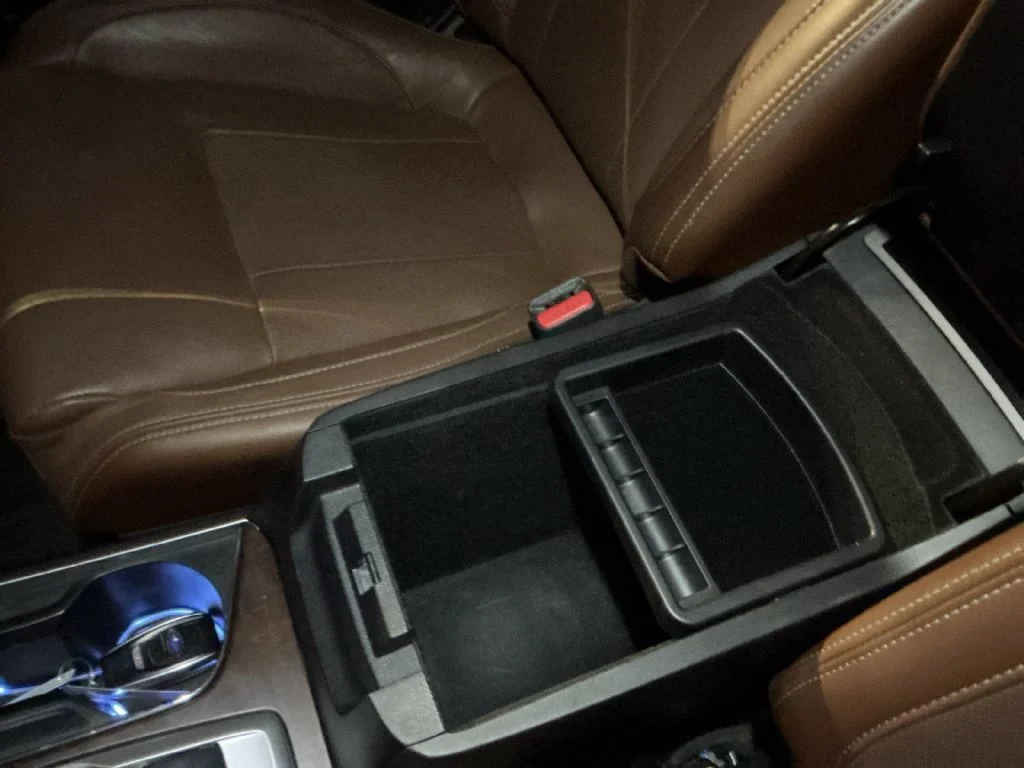 Used 2022 White Subaru Touring image 32