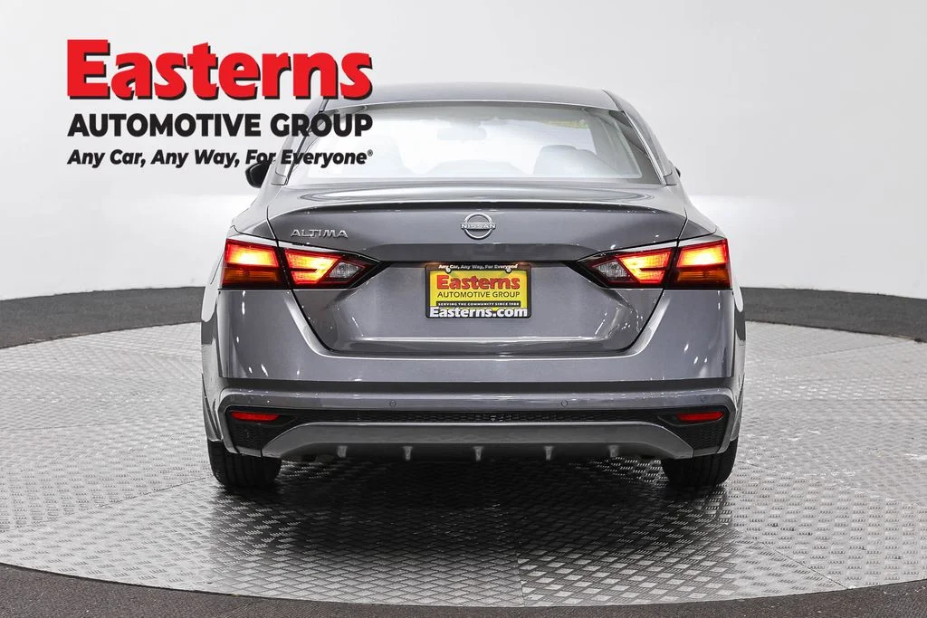 Used 2024 Gray Nissan 2.5 S image 6