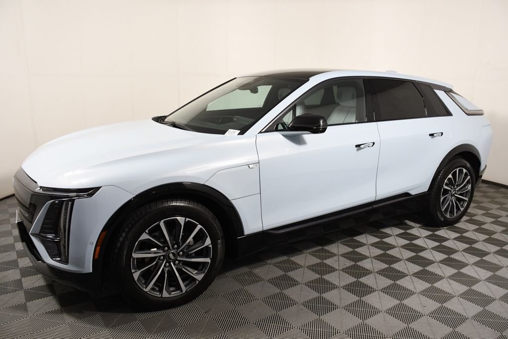 Used 2024 Cadillac LYRIQ Sport 2 with VIN 1GYKPVRL2RZ112042 for sale in Richfield, Minnesota