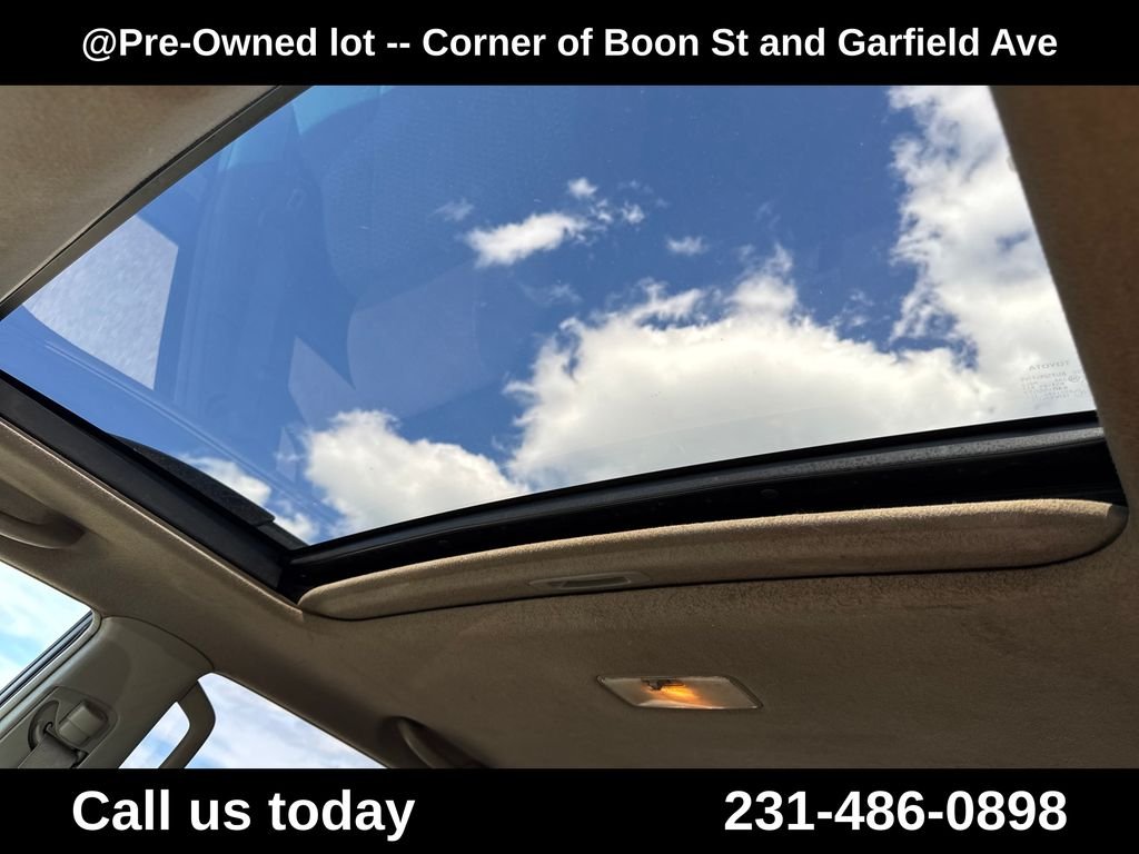 Used 2008 Black Toyota SR5 image 12