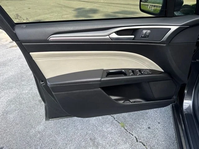 Used 2016 Gray Ford Titanium image 14