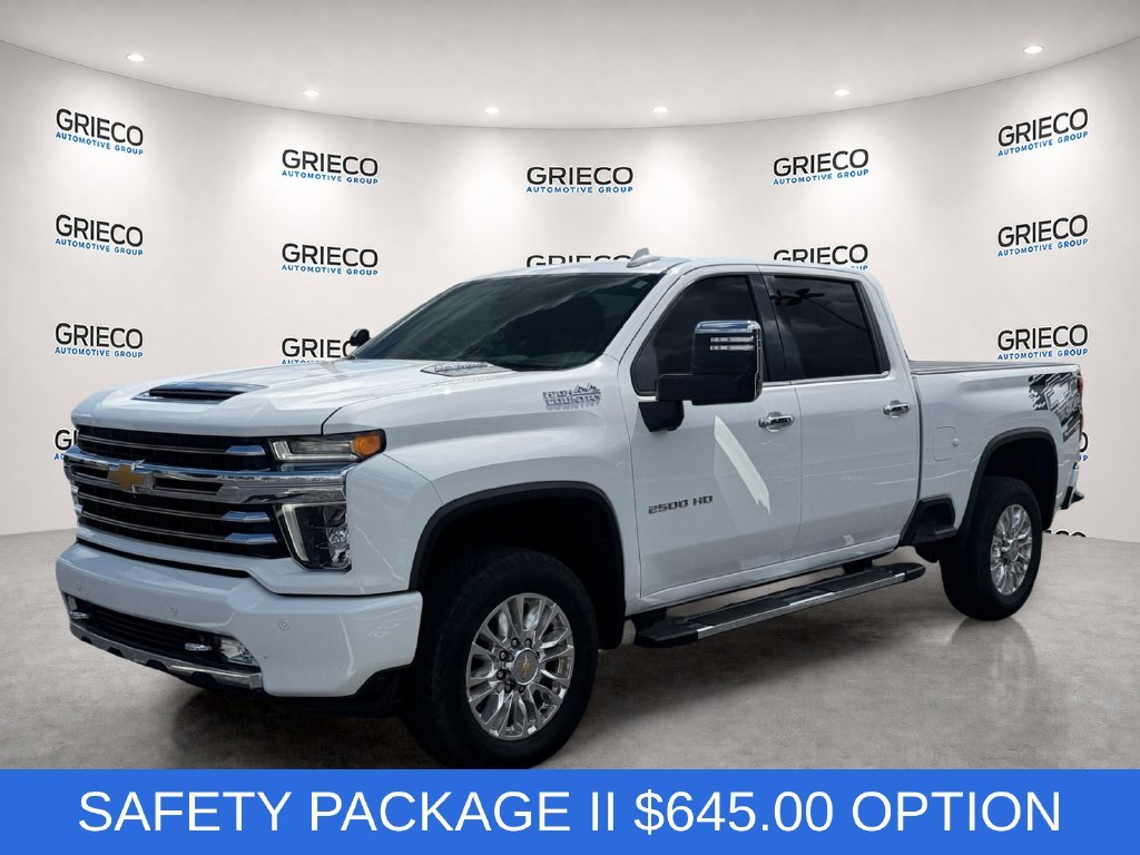 Used 2023 White Chevrolet High Country image 3