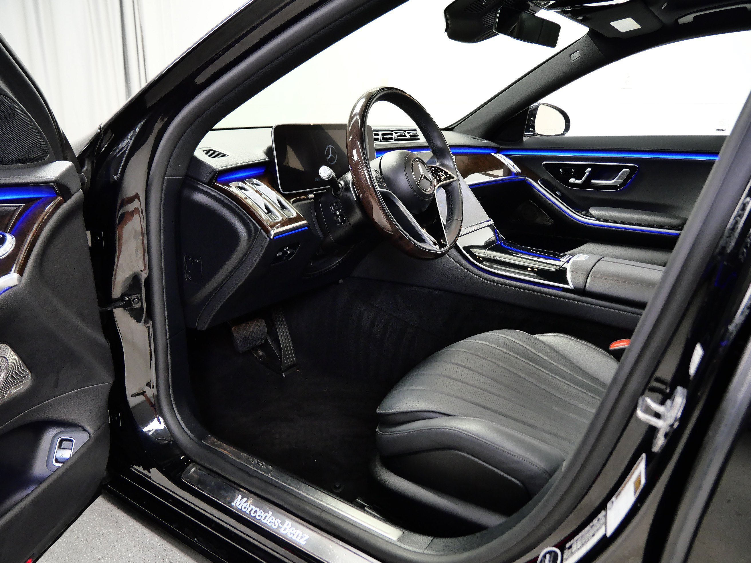 Certified Used 2023 Black Mercedes-Benz S 500 image 14