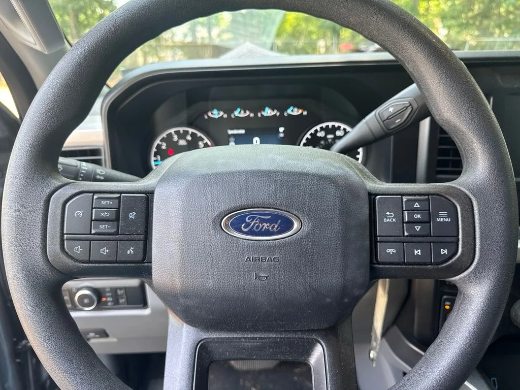 Used 2024 Gray Ford XLT image 13