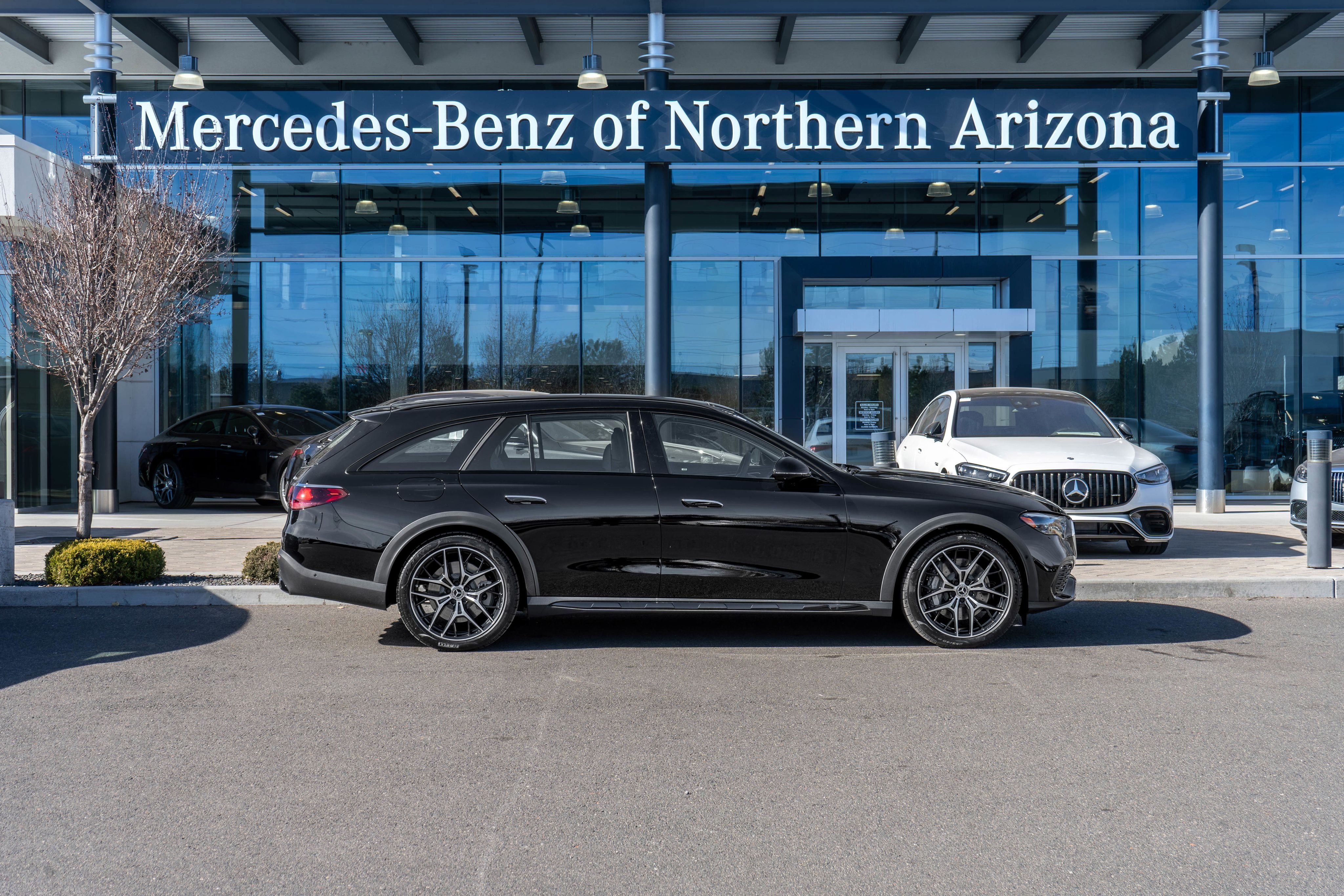 2025 Mercedes-Benz E-Class E450 4MATIC All-Terrain's photo