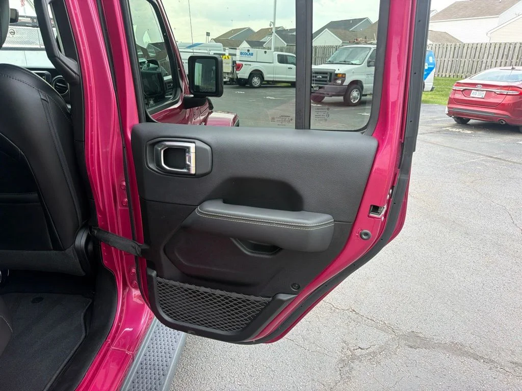 Certified Used 2022 Limited Edition Tuscadero Pearlcoat Jeep Unlimited Sahara image 50