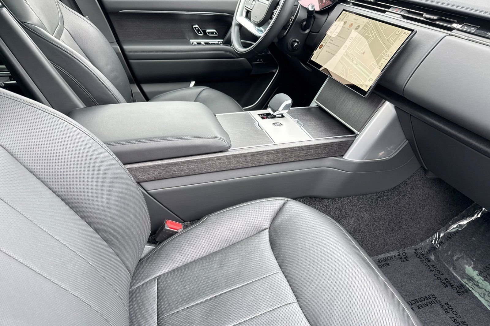 2024 Land Rover Range Rover SE - Photo 17