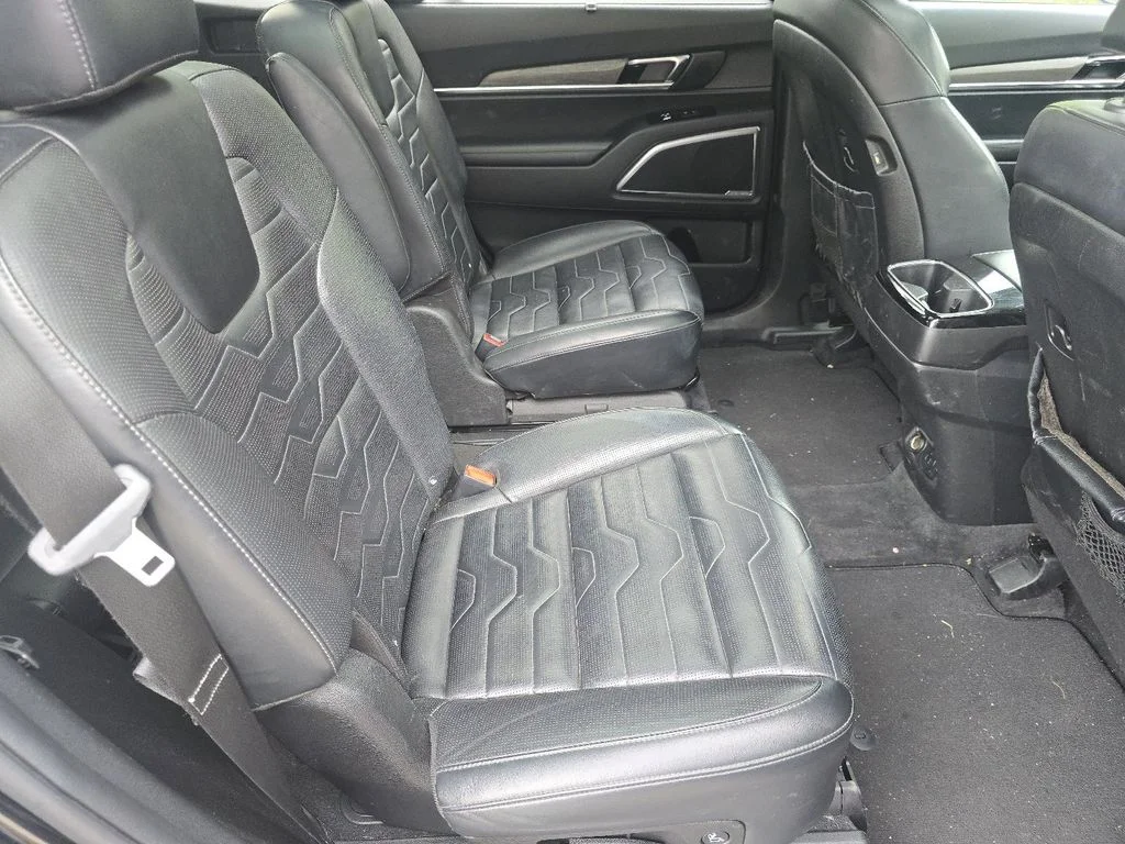 Used 2022 Black Kia SX image 22