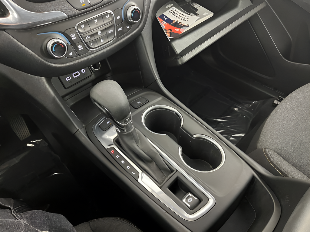 Used 2022 Gray Chevrolet LT image 23