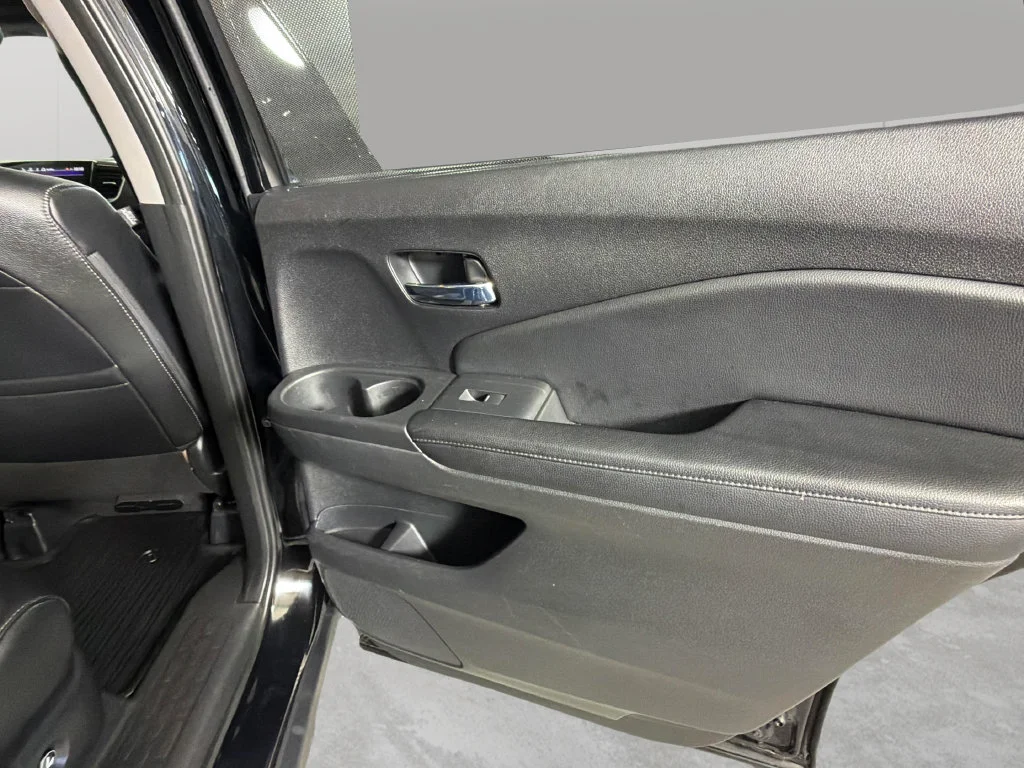 Used 2019 Black Honda Elite image 41