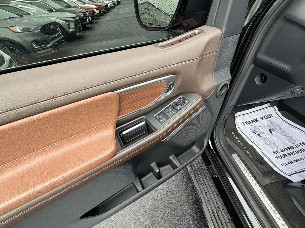 Used 2025 Black Ford King Ranch image 19