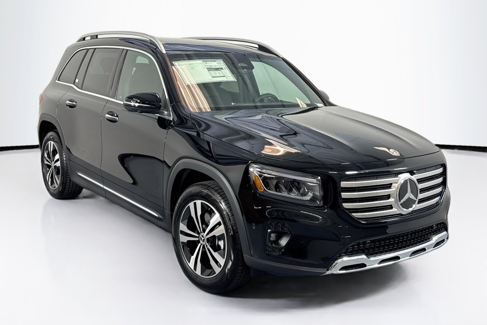 New 2026 Night Black Mercedes-Benz GLB 250 image 3