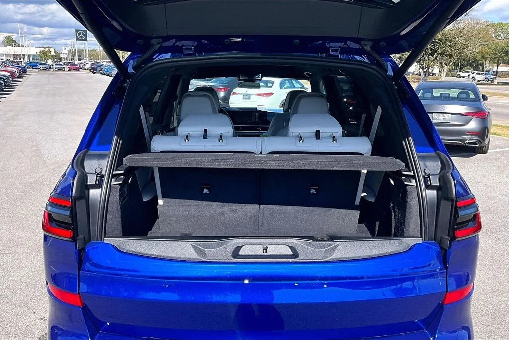 New 2026 BMW X7 M60i 4D Sport Utility