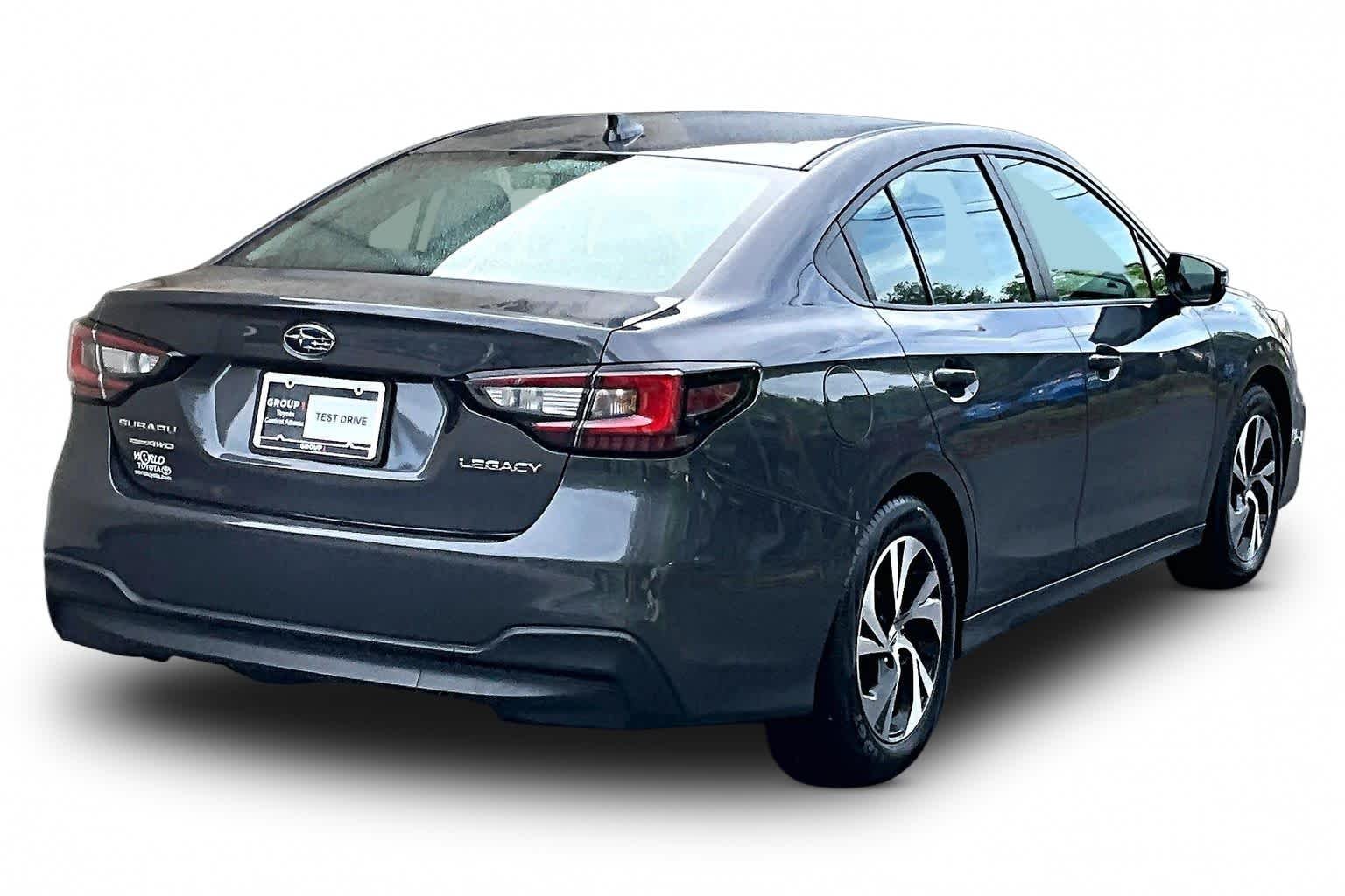 Used 2025 Magnetite Gray Metallic Subaru Premium image 13
