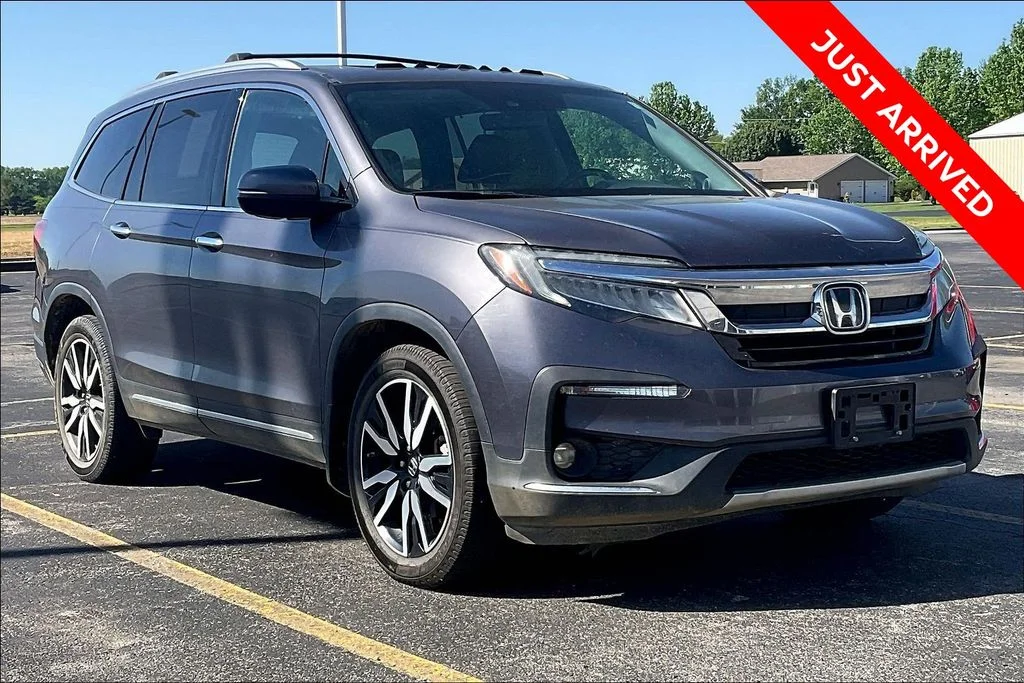 2021 Honda Pilot Touring AWD's photo