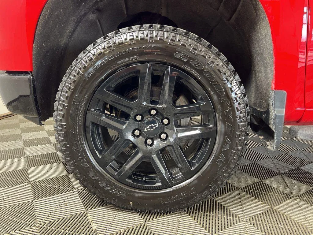 Used 2023 Red Chevrolet LT Trail Boss image 29