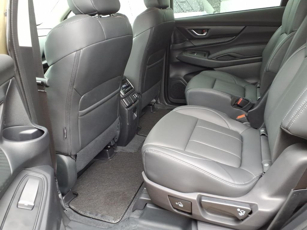 New 2026 AUTUMN GREEN METALLIC Subaru Premium 7-Passenger image 5
