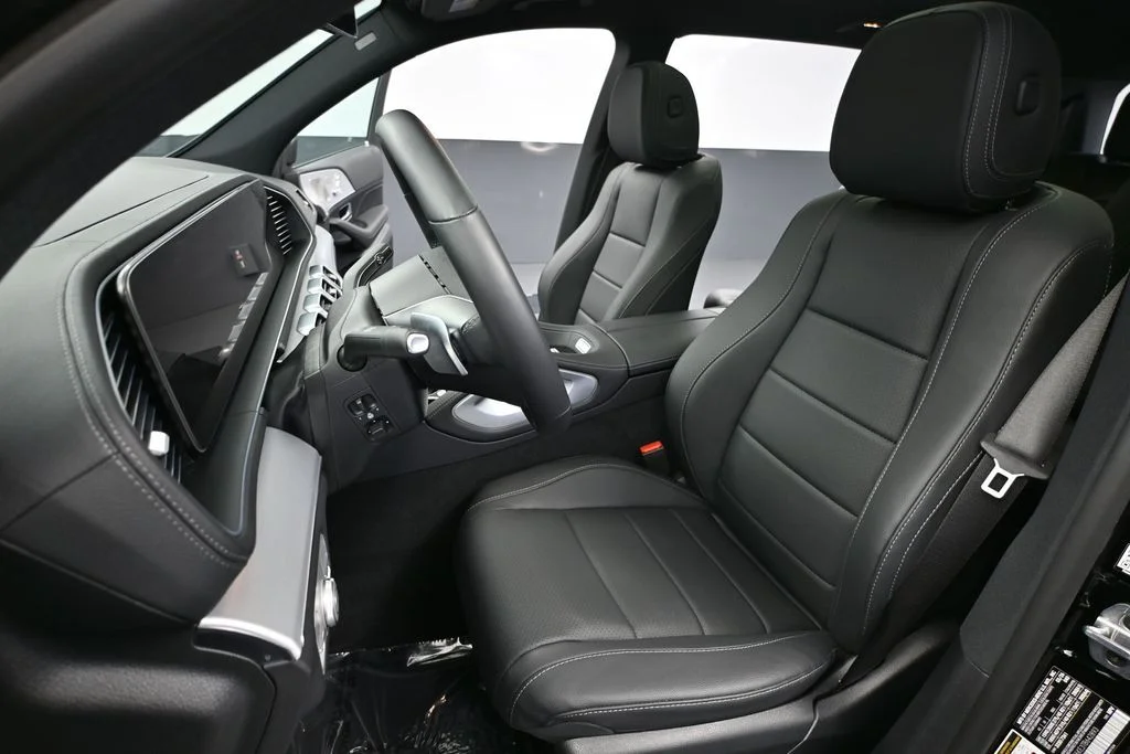 Used 2026 Black Mercedes-Benz GLS 450 image 18