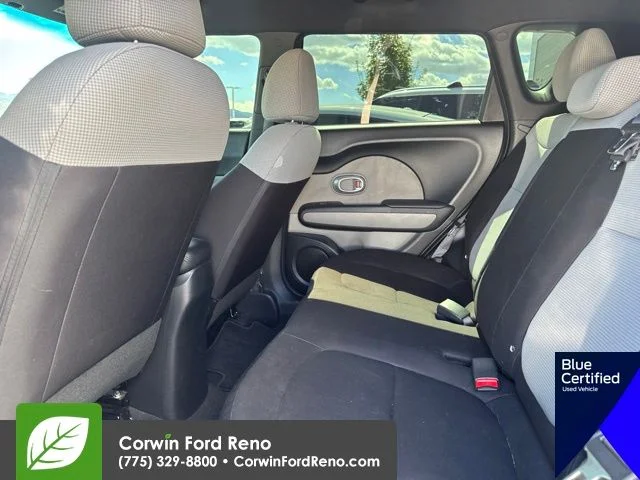 Used 2018 Black Kia Base image 12