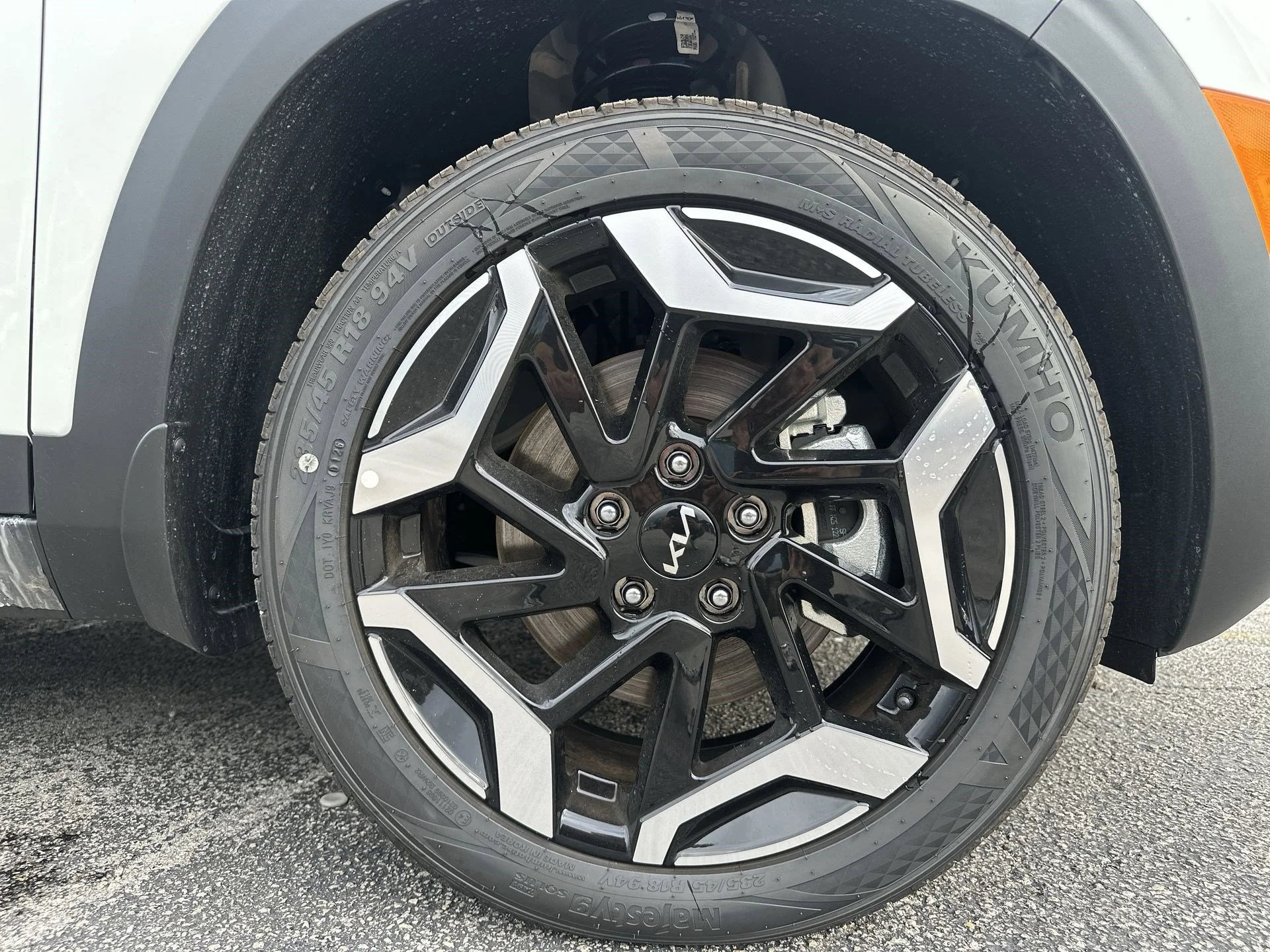 New 2026 Snow White Pearl Kia SX image 11