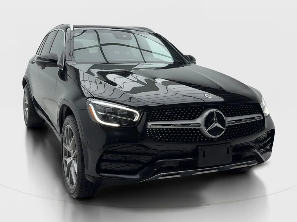 Used 2022 Black Mercedes-Benz GLC 300 image 2