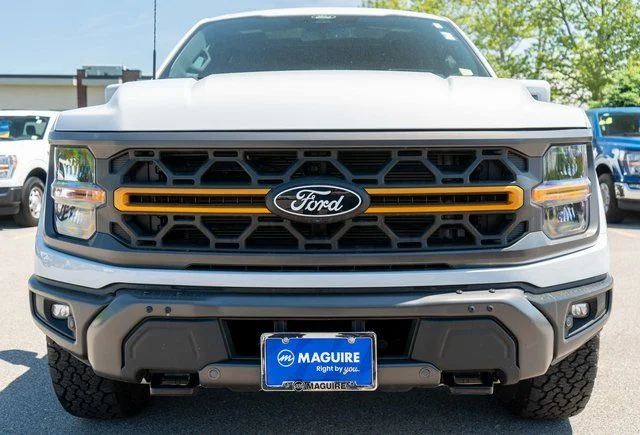 Used 2025 White Ford Tremor image 3